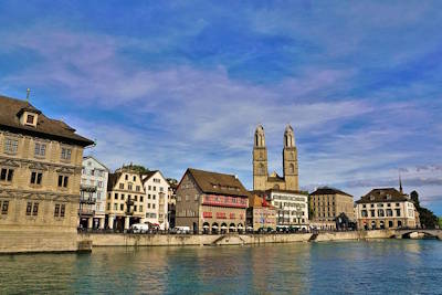 4 Sprachen, 2 Gebirgsketten, 26 Kantone